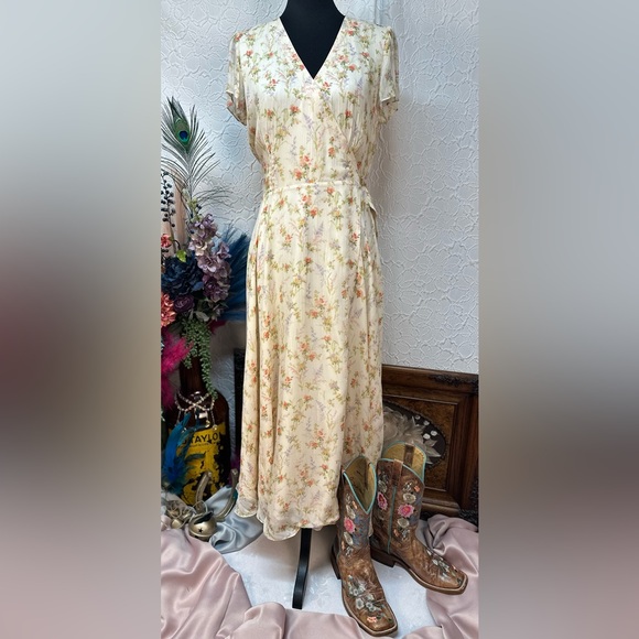 Ralph Lauren Dresses & Skirts - POLO RALPH LAUREN Floral Wrap Dress (8)